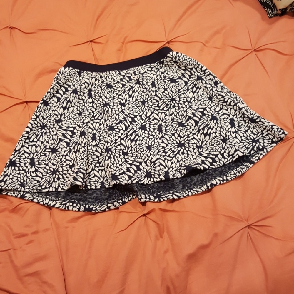 Floral mini skirt